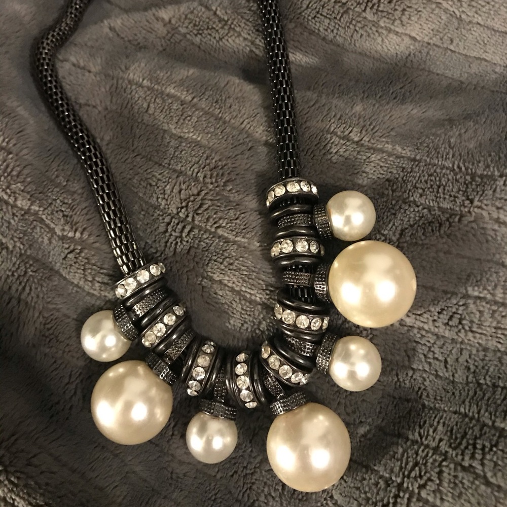 Gun metal diamond pearl necklace